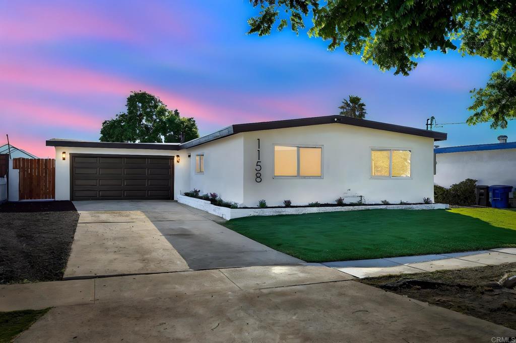 1158 Oasis Ave Property Photo 2