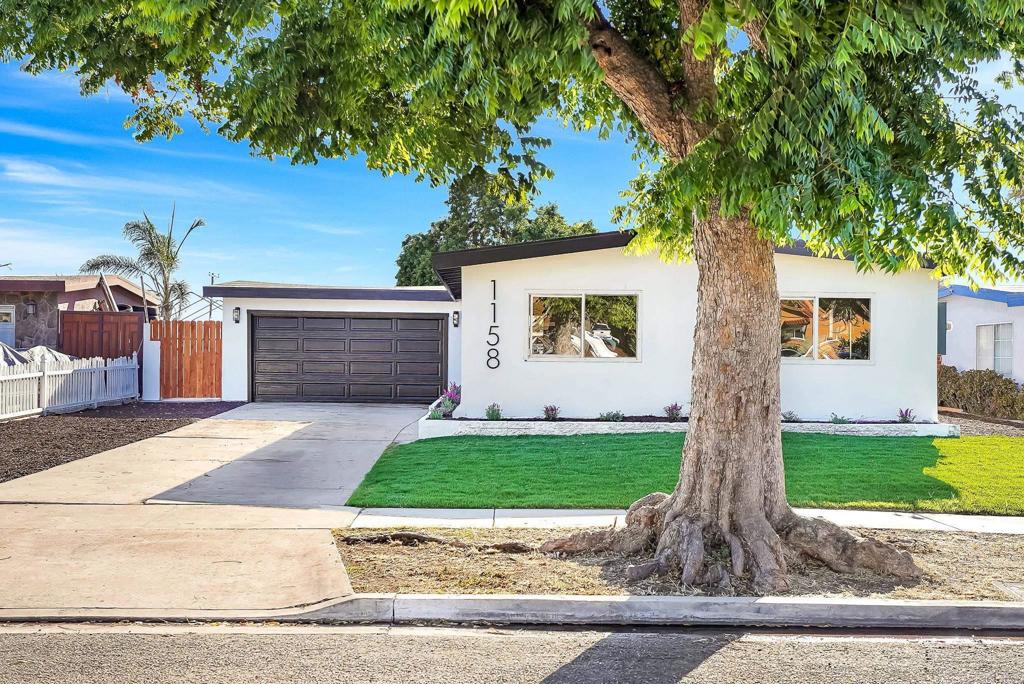 1158 Oasis Ave Property Photo 3