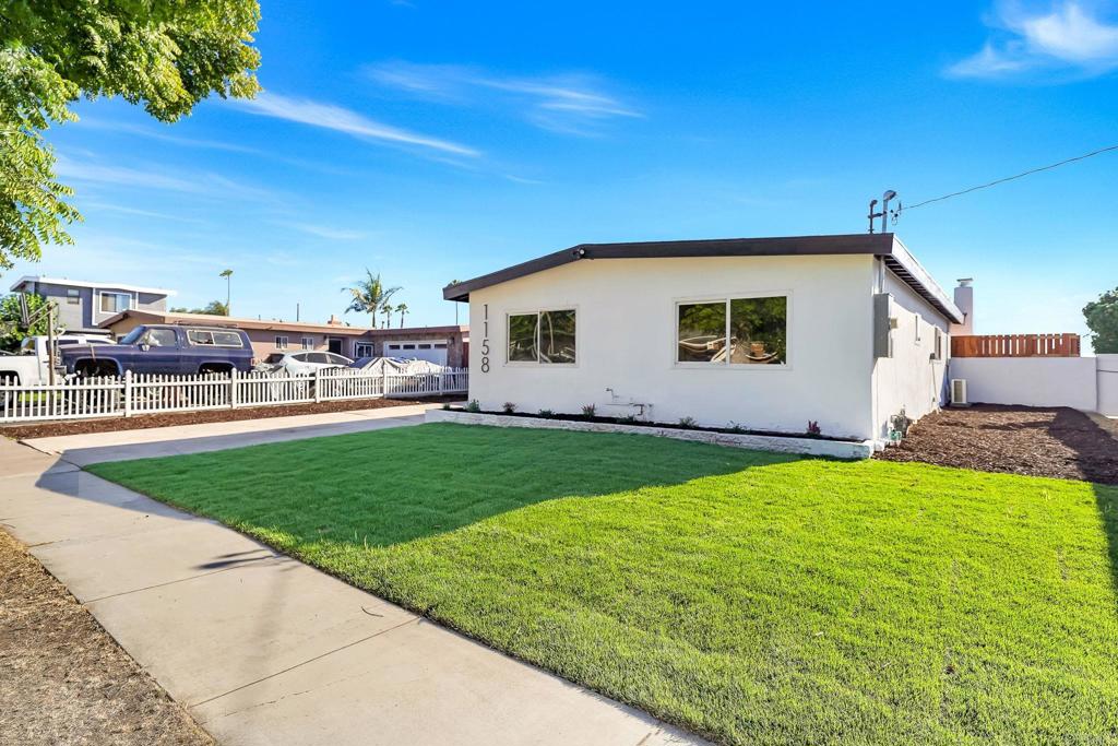 1158 Oasis Ave Property Photo 4