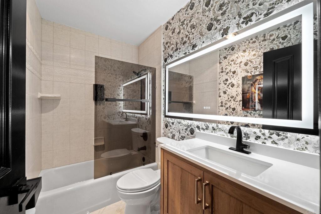 7056 Del Cerro Boulevard Property Photo 19