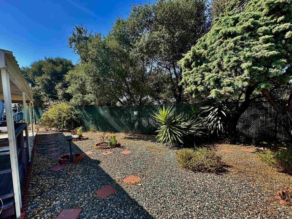 4808 1/2 Old Cliffs Road Property Photo 21