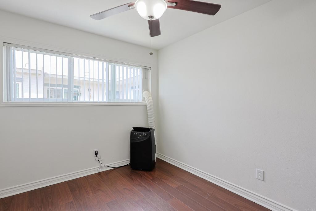 4654 33rd 28 Property Photo 12