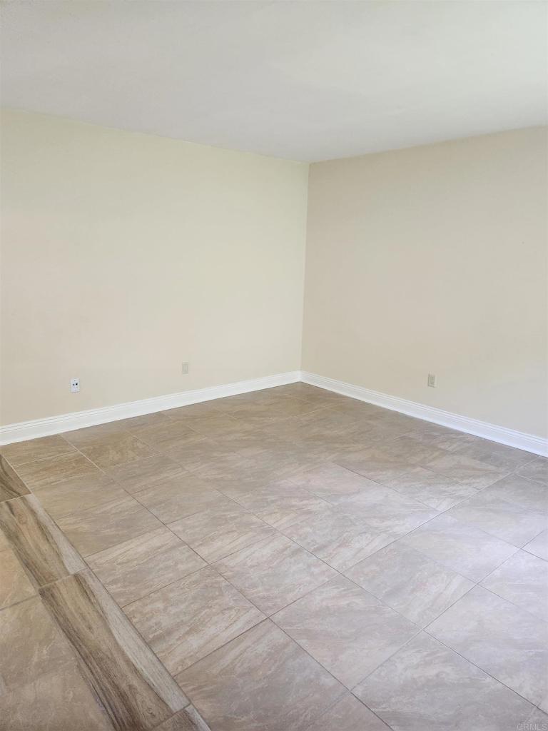 12805 Mapleview Street 14 Property Photo 4