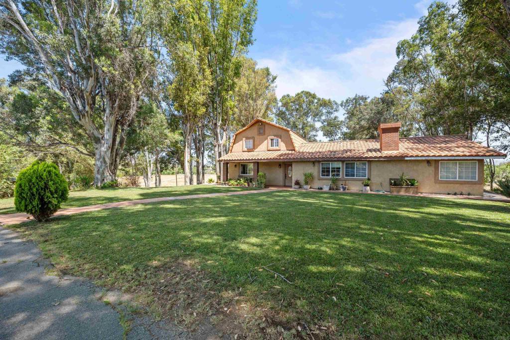 25450 Hayes Ave Property Photo 2