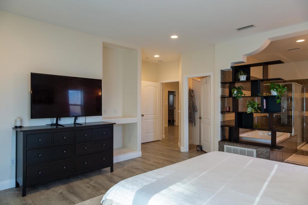 1657 Coronado Avenue Property Photo 13