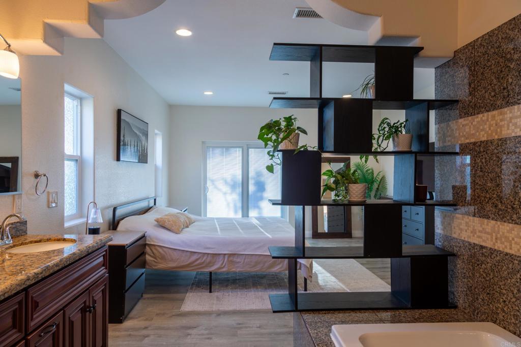 1657 Coronado Avenue Property Photo 16