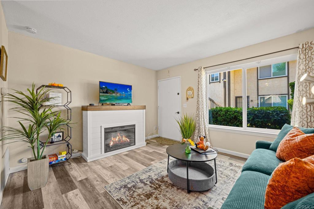 10323 Restful Ct Property Photo 3