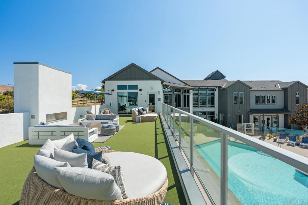 2010 Avenida Senna 2 Property Photo 18