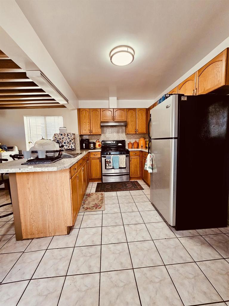 3333 Delta Avenue Property Photo 8