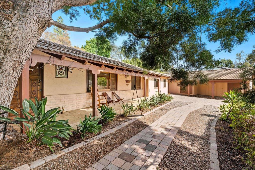 11724 Shadow Valley Road Property Photo 1