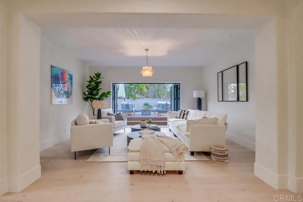 2850 Palmetto Point Ct Property Photo 9