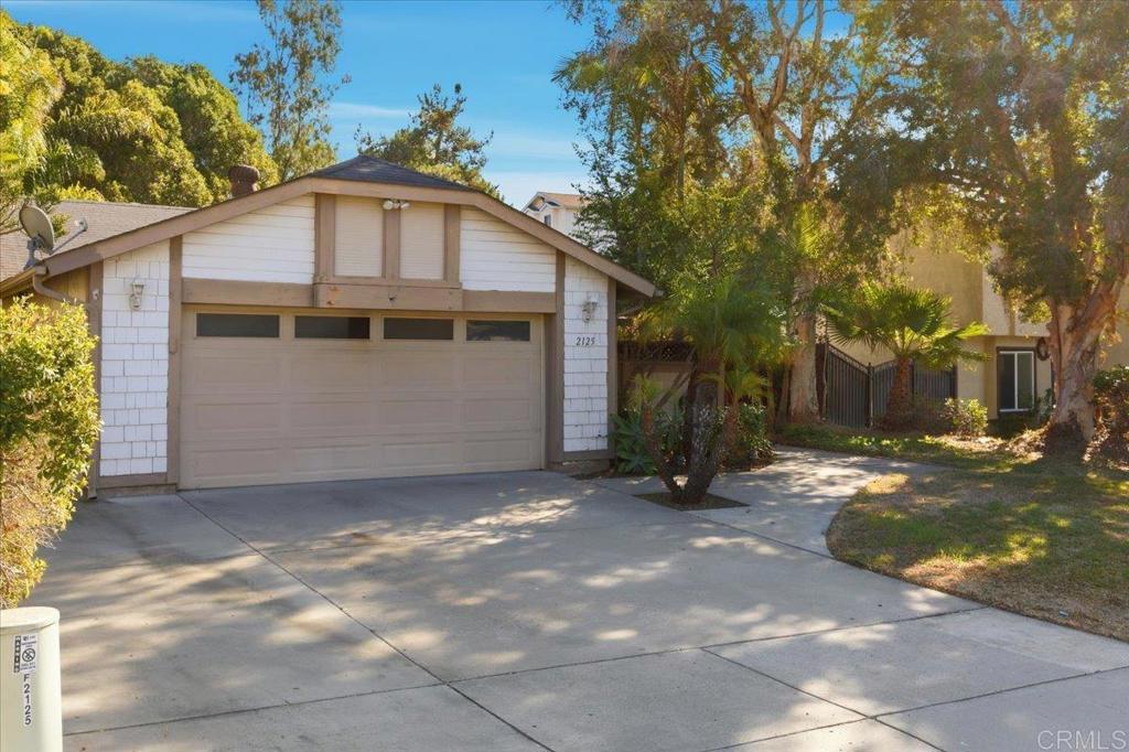 2125 Berryland Court Property Photo 2