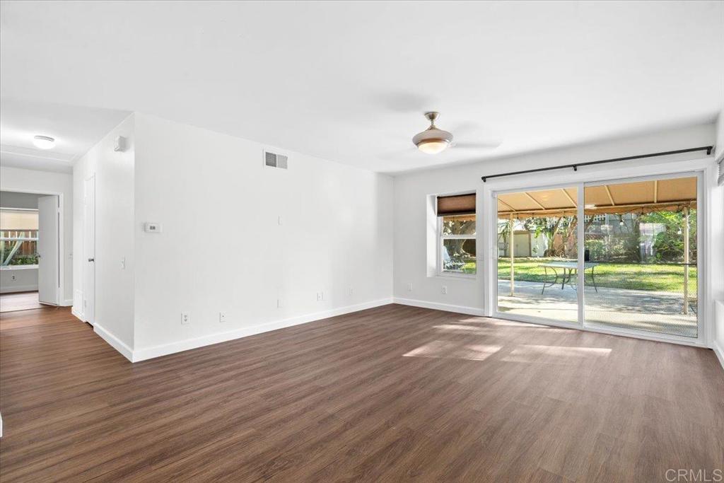 2125 Berryland Court Property Photo 5