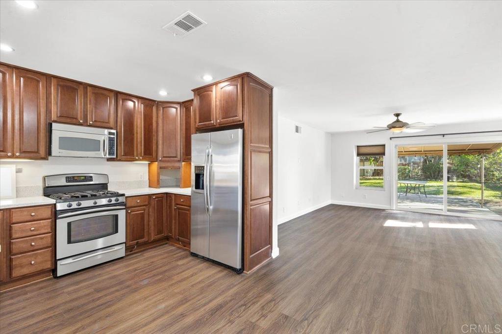 2125 Berryland Court Property Photo 11