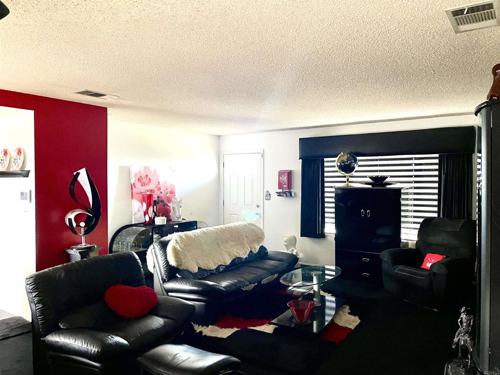 1902 Tierra Del Sol Road Property Photo 21