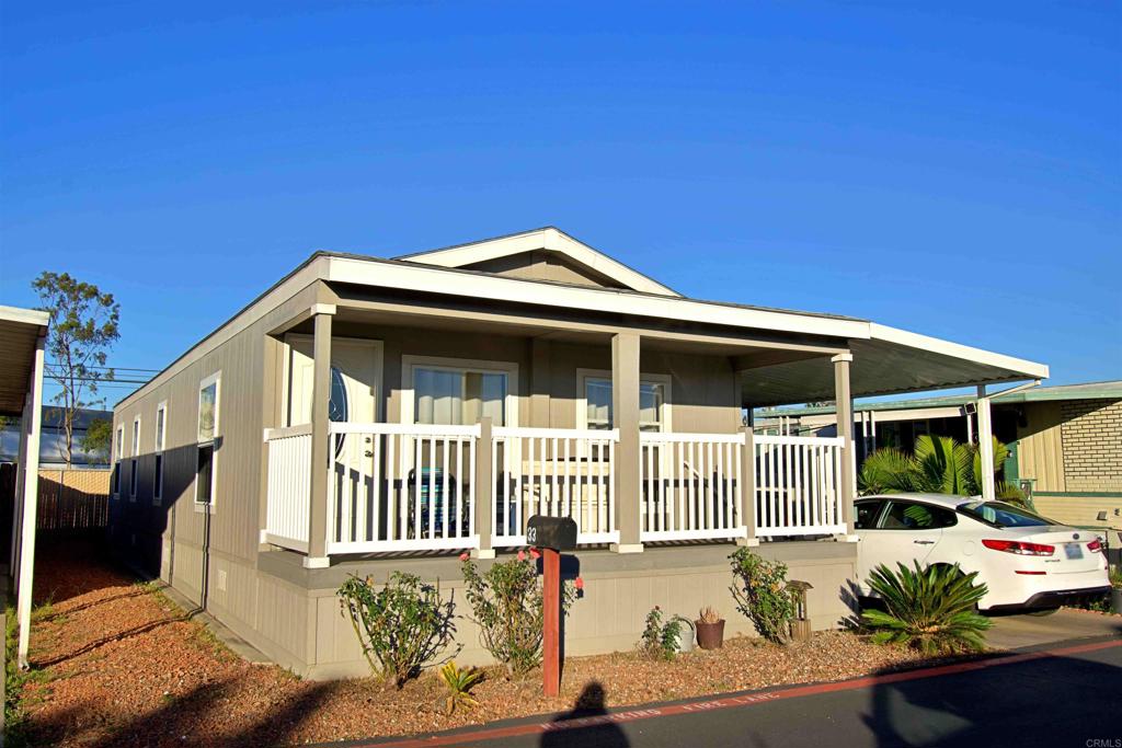 2950 Iris Avenue 33 Property Photo 2