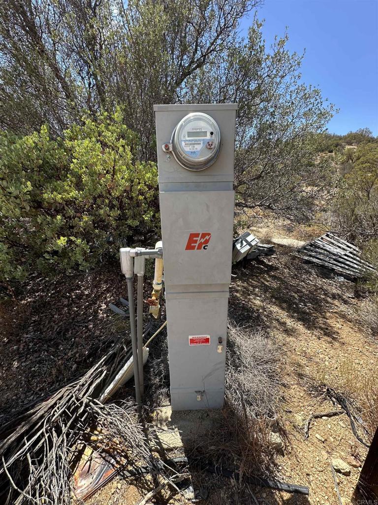 59675 Upper Tule Road Property Photo 3