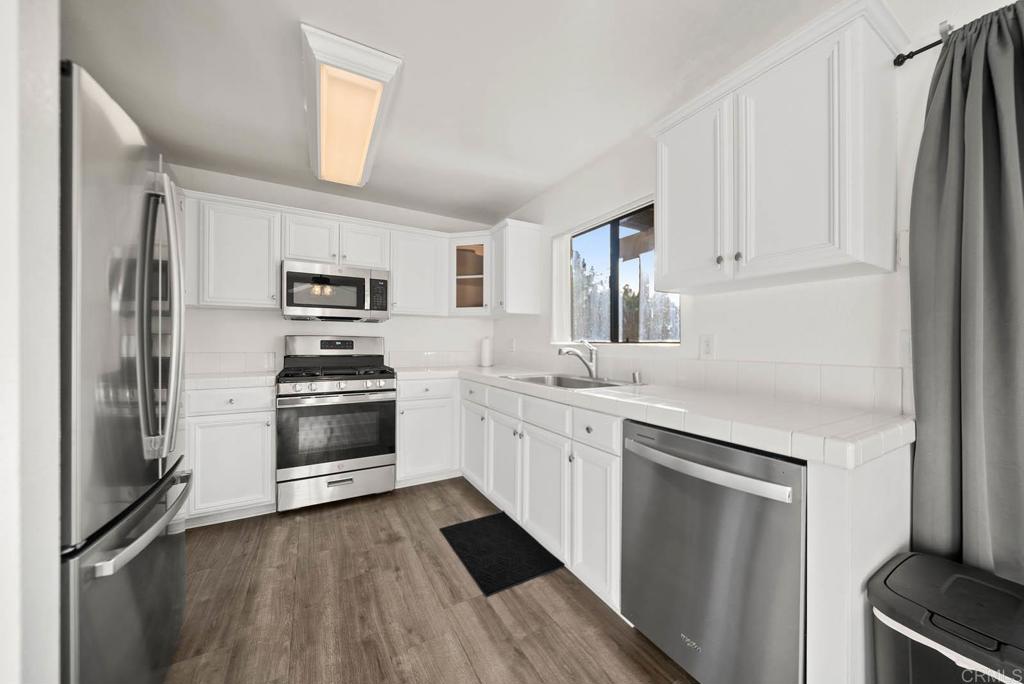 2636 Alpine Boulevard C Property Photo 4