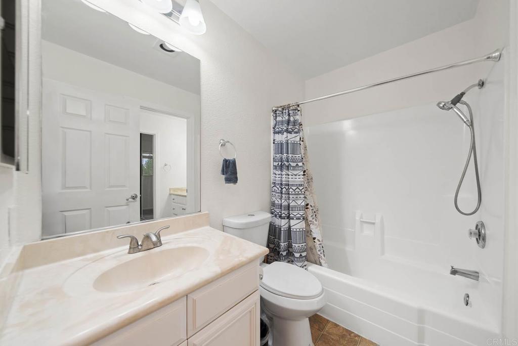 2636 Alpine Boulevard C Property Photo 15