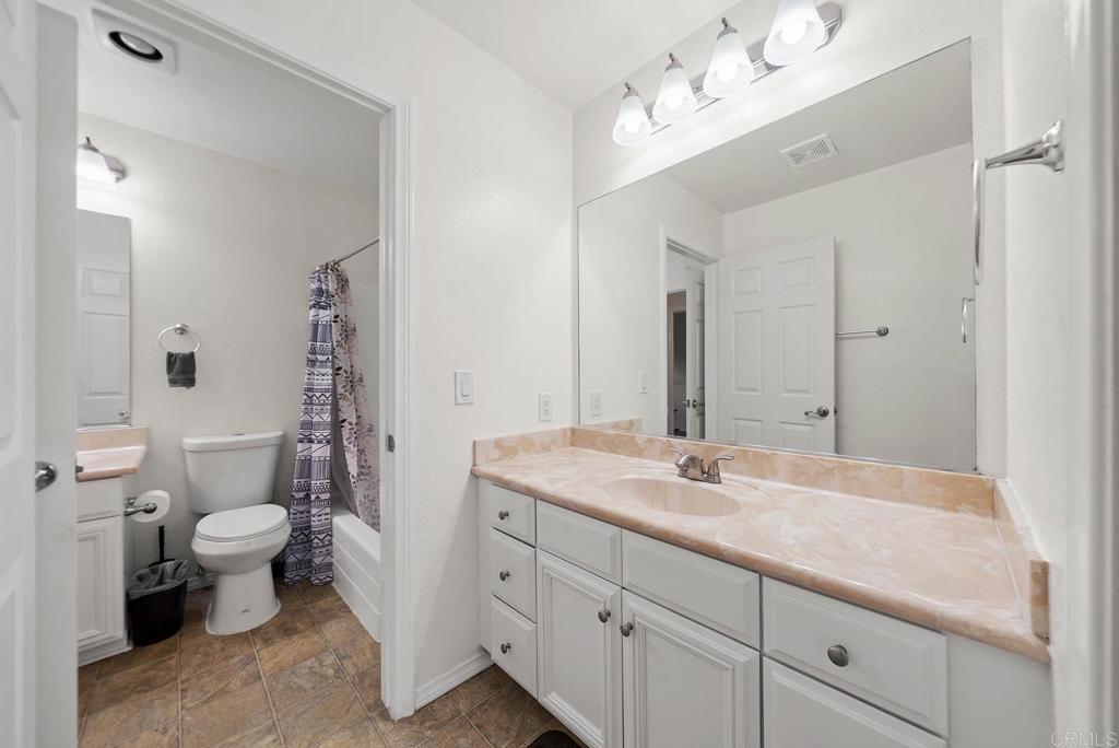 2636 Alpine Boulevard C Property Photo 16