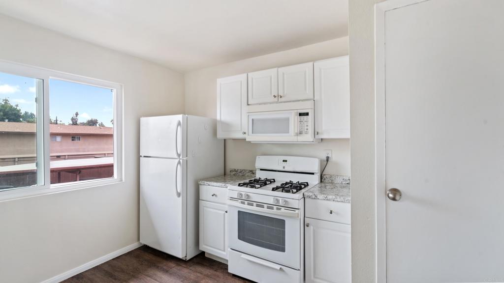 9379 Winter Gardens Blvd 10 Property Photo 6