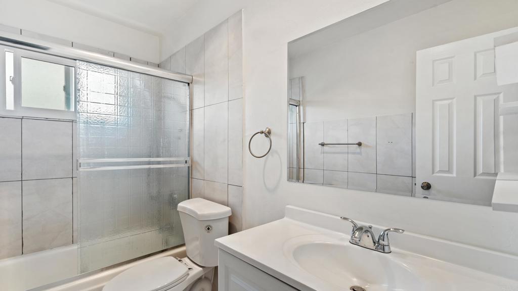 9379 Winter Gardens Blvd 10 Property Photo 11