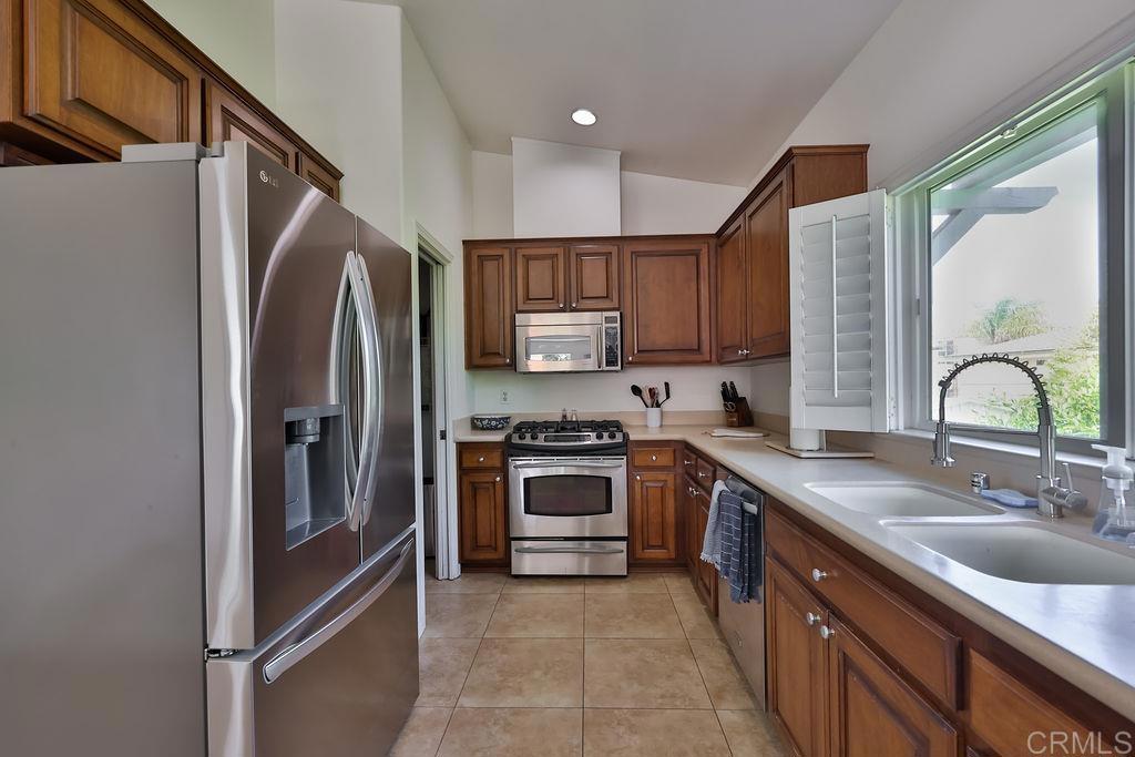 828 D Avenue Property Photo 28