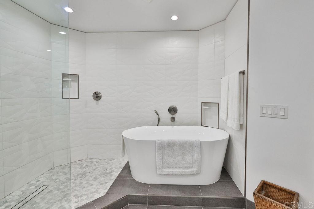 1099 1st 420 Property Photo 11