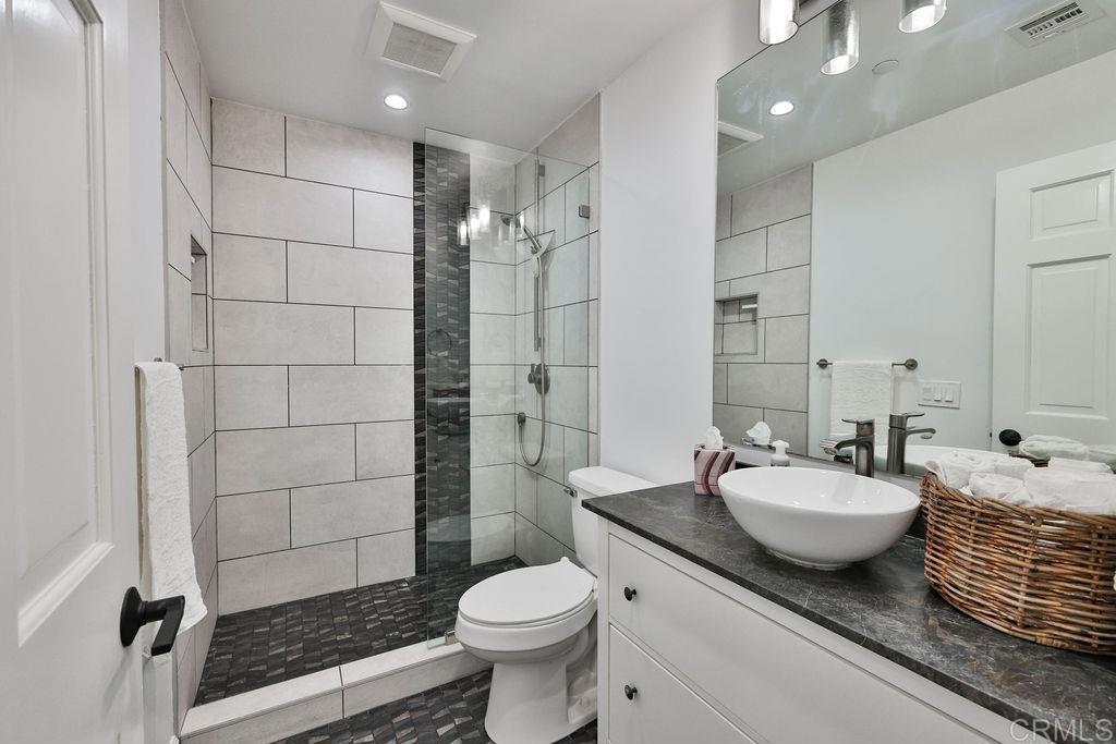 1099 1st 420 Property Photo 13