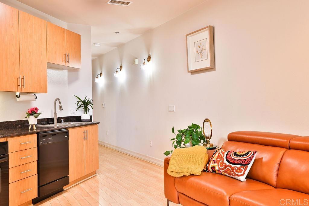 1225 Island Property Photo 8