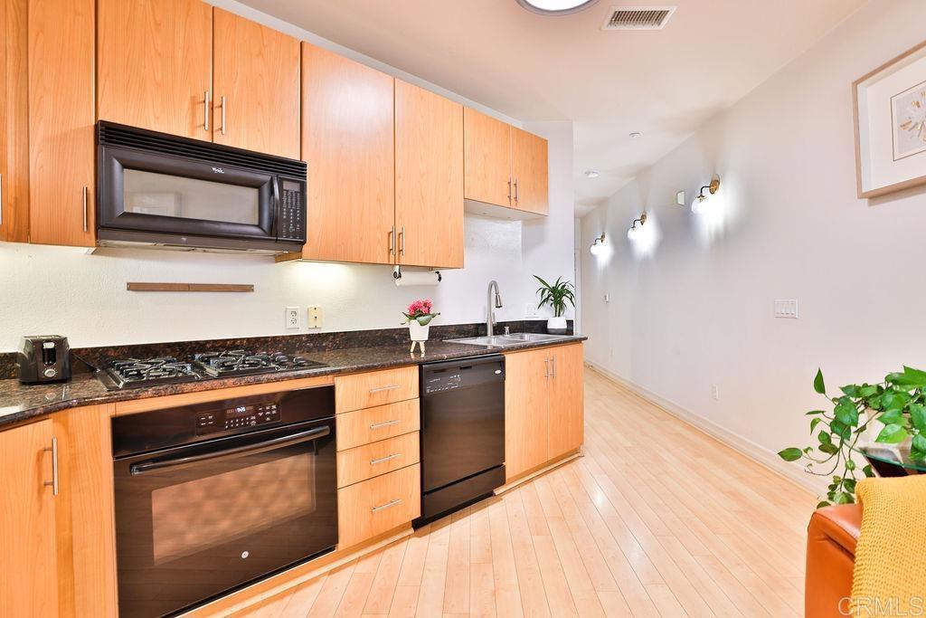 1225 Island Property Photo 11