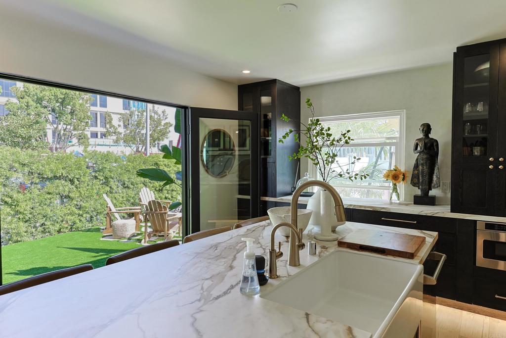340 Glorietta Place Property Photo 14