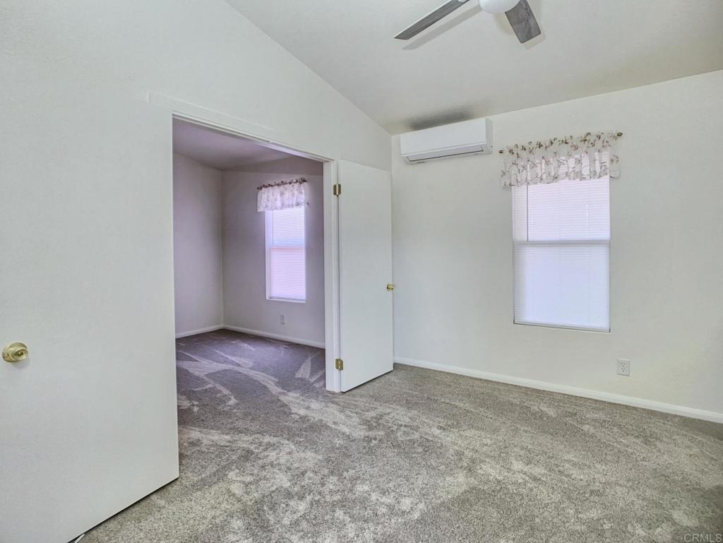 260 E Bradley Avenue 51 Property Photo 6