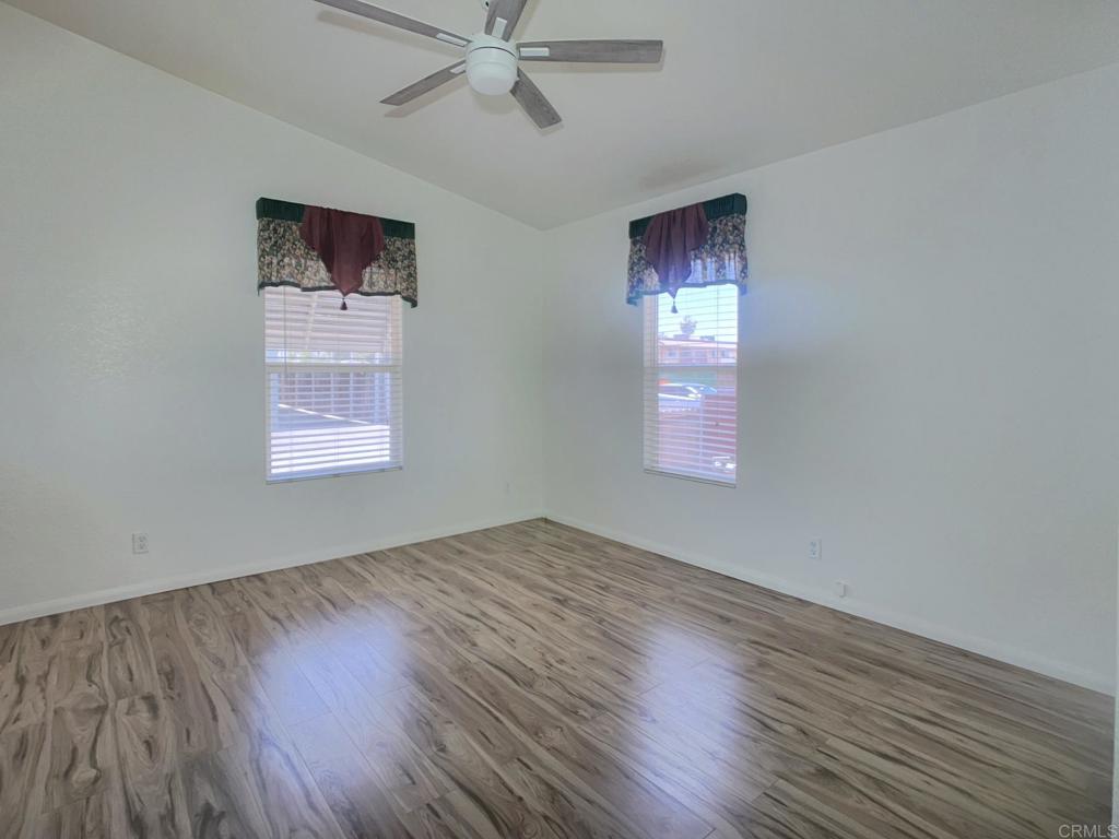 260 E Bradley Avenue 51 Property Photo 10
