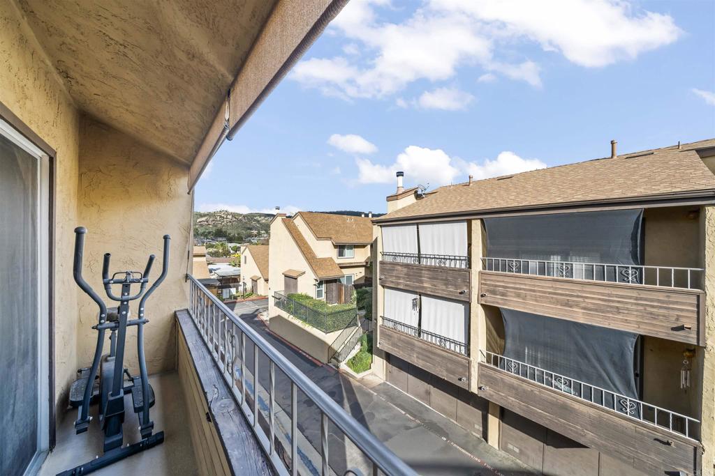 1614 Tina Pl Property Photo 25