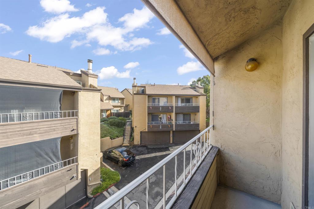 1614 Tina Pl Property Photo 28