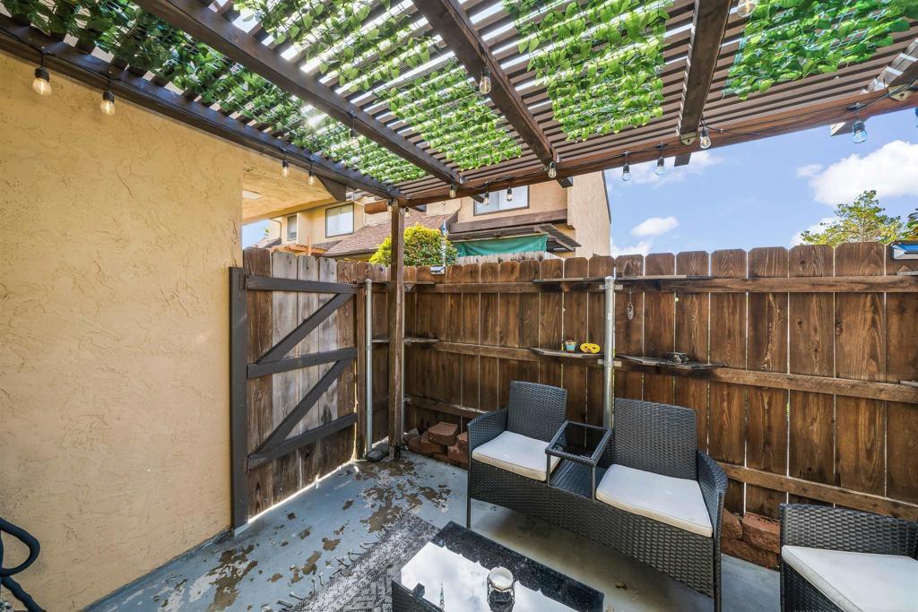 1614 Tina Pl Property Photo 30