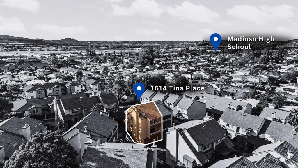 1614 Tina Pl Property Photo 43