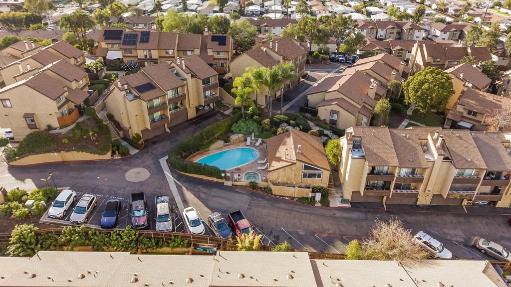 1614 Tina Pl Property Photo 48