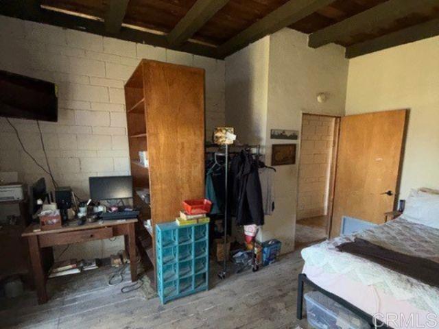 20042 Deerhorn Valley Road Property Photo 12
