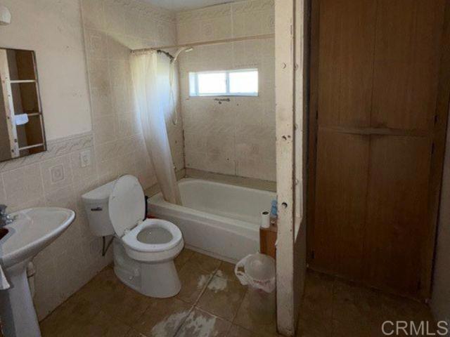 20042 Deerhorn Valley Road Property Photo 15