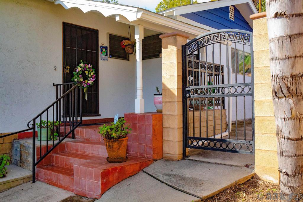 3458 Central Property Photo 3