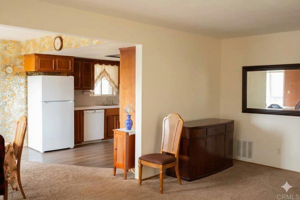 3458 Central Property Photo 6