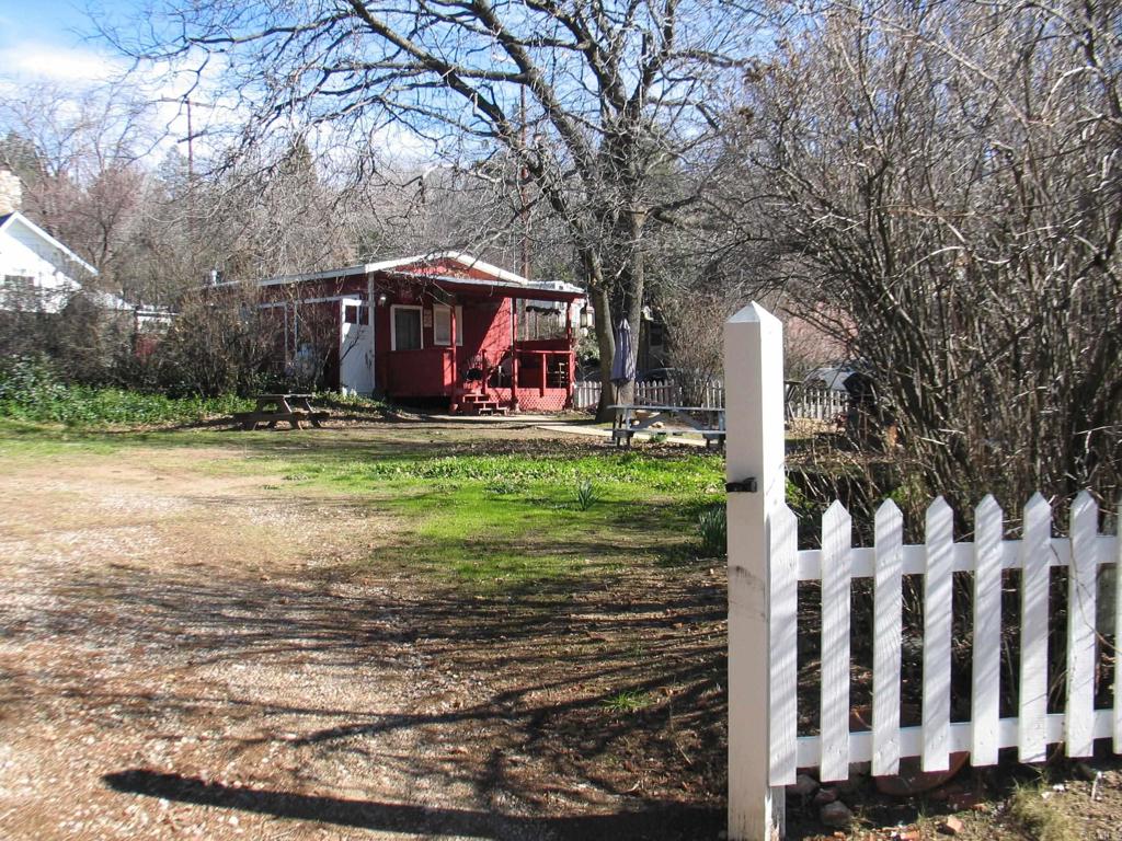 2102 3rd Street Property Photo 4