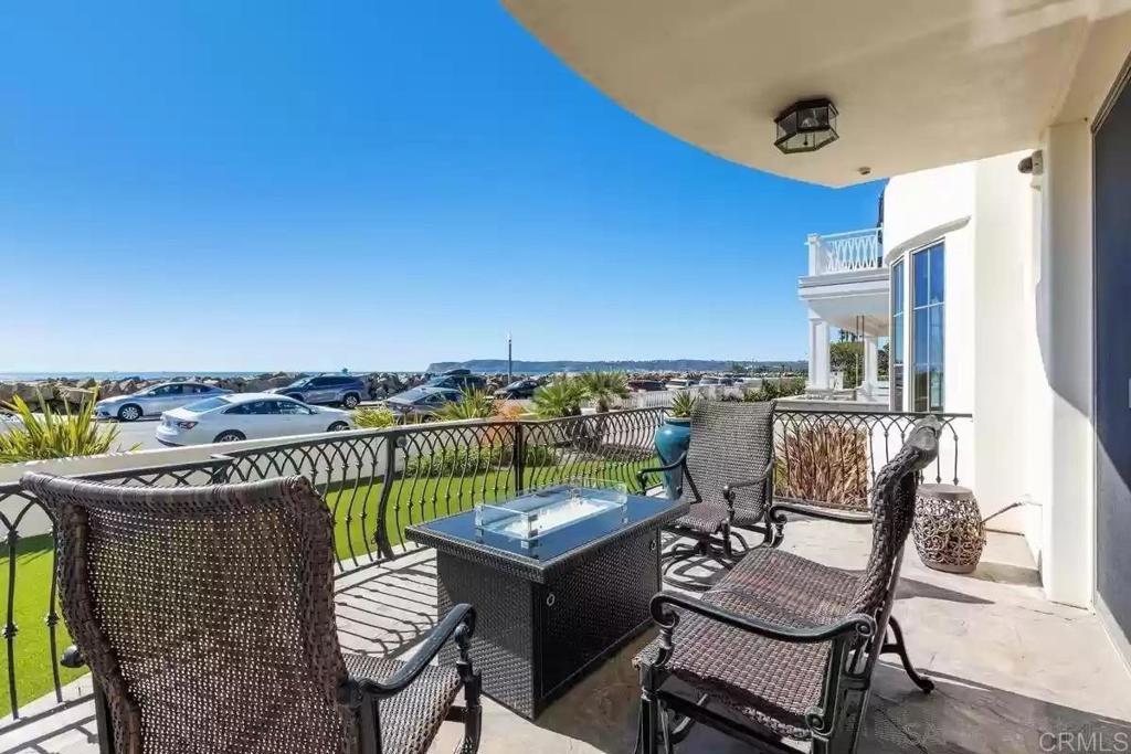 555 Ocean Property Photo 15