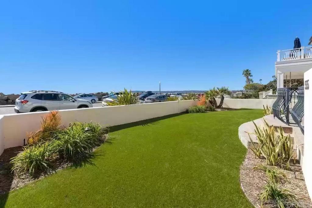 555 Ocean Property Photo 26