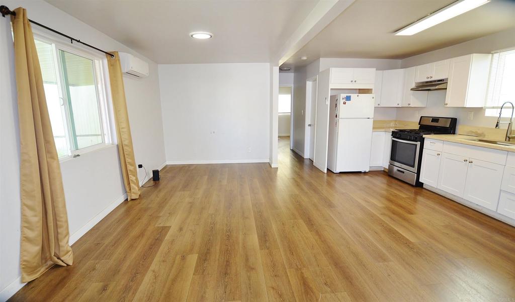 1425 Second Avenue 105 Property Photo 5
