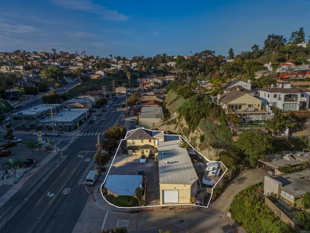 3065 Reynard Way Property Photo 8