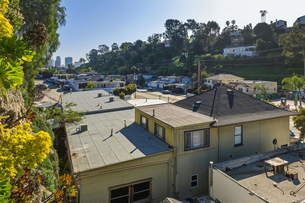 3065 Reynard Way Property Photo 11