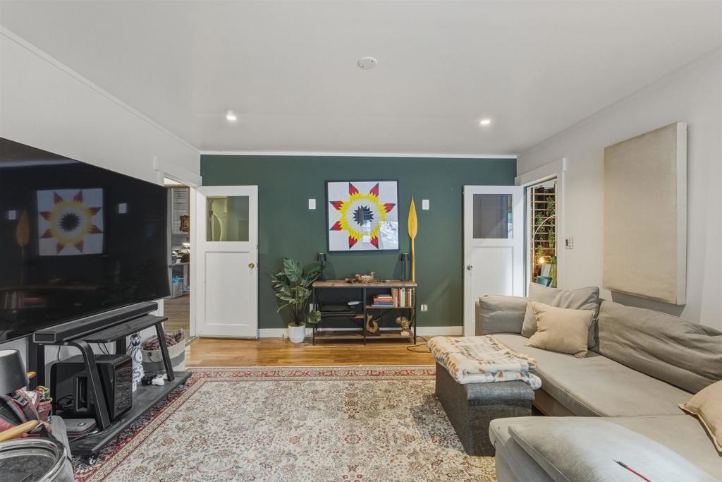 3065 Reynard Way Property Photo 23